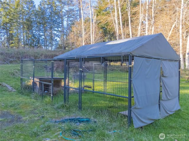 826 E Herron Blvd NW, Lakebay, WA 98349