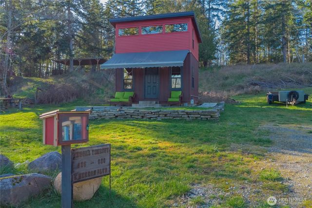 826 E Herron Blvd NW, Lakebay, WA 98349