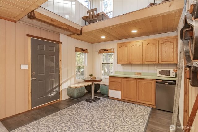 826 E Herron Blvd NW, Lakebay, WA 98349