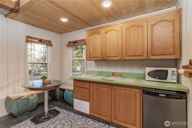 826 E Herron Blvd NW, Lakebay, WA 98349