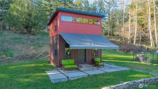 826 E Herron Blvd NW, Lakebay, WA 98349