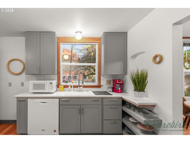 1802 Se MORRISON St 1, Portland, OR 97214