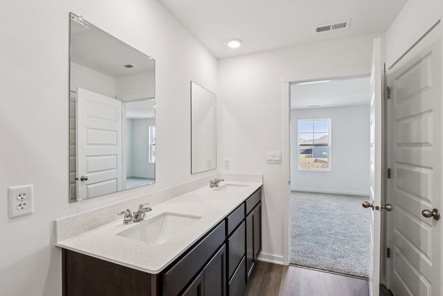 1209 Vista Drive, Hampshire, IL 60140