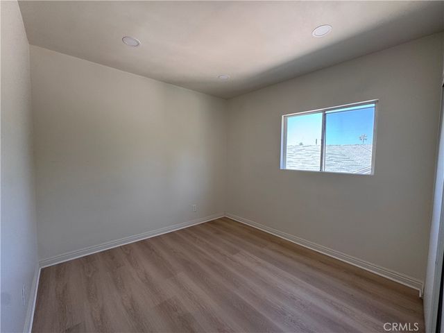 875 W 41st Drive, Los Angeles, CA 90037