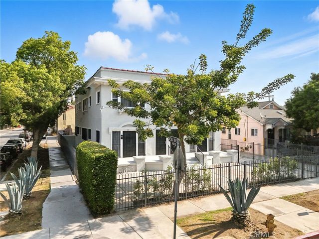 875 W 41st Drive, Los Angeles, CA 90037