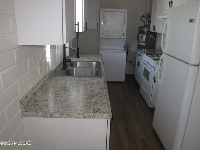 4713 E 1st, Tucson, AZ 85711