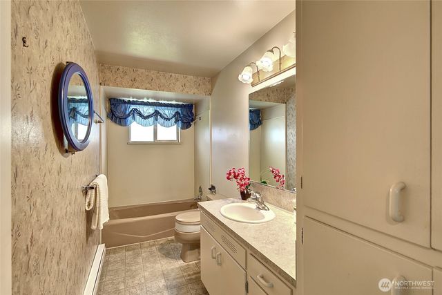 12202 Seattle Hill Road, Snohomish, WA 98296
