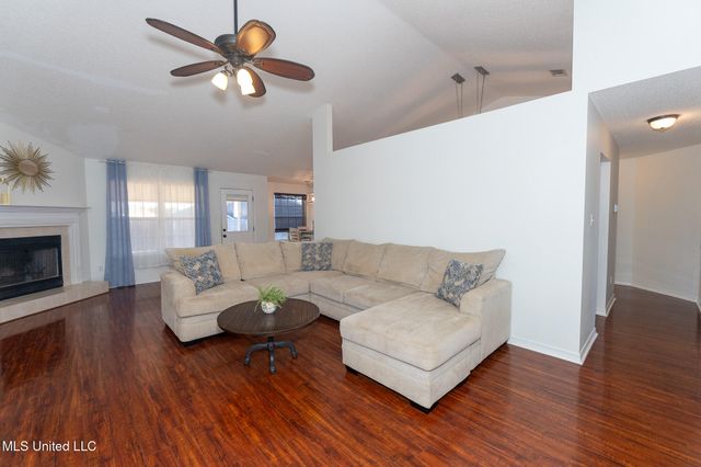 8062 Woodleigh Cove, Biloxi, MS 39532