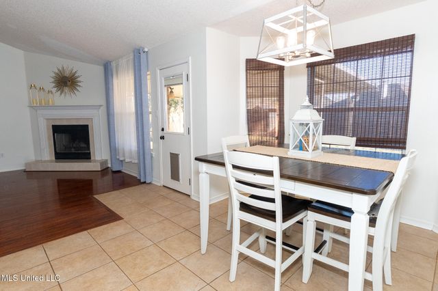 8062 Woodleigh Cove, Biloxi, MS 39532