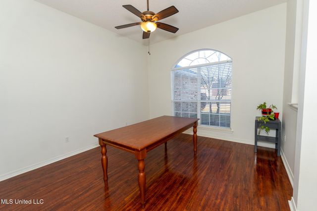 8062 Woodleigh Cove, Biloxi, MS 39532