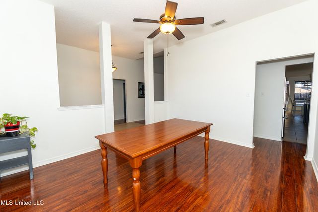 8062 Woodleigh Cove, Biloxi, MS 39532