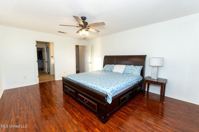 8062 Woodleigh Cove, Biloxi, MS 39532