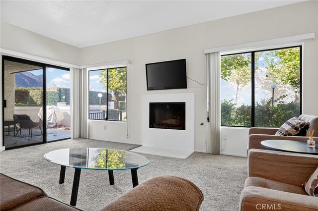 610 Violeta Drive, Palm Springs, CA 92262