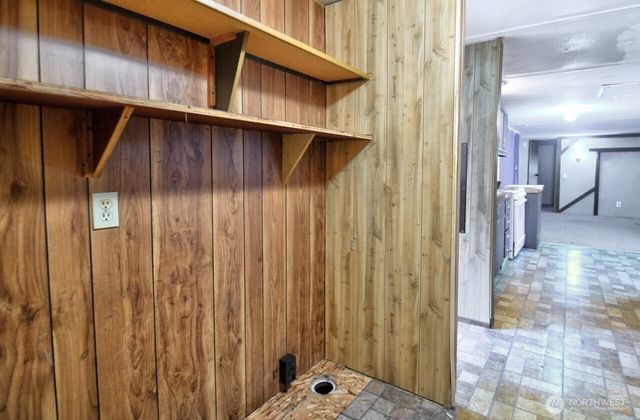 220 W Buck Prairie Road, Elma, WA 98541