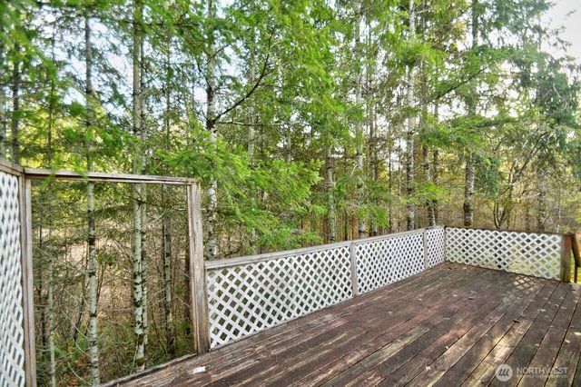 220 W Buck Prairie Road, Elma, WA 98541