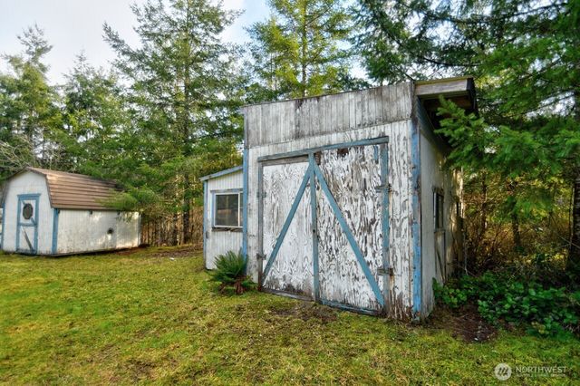 220 W Buck Prairie Road, Elma, WA 98541