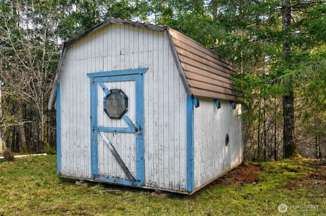 220 W Buck Prairie Road, Elma, WA 98541