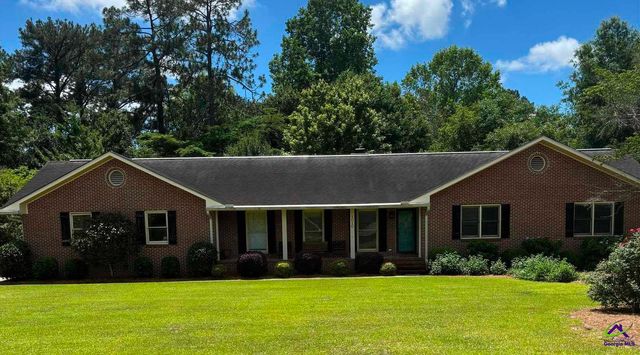 1010 S Ridge Circle, Perry, GA 31069