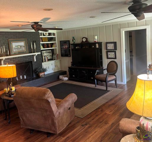 1010 S Ridge Circle, Perry, GA 31069