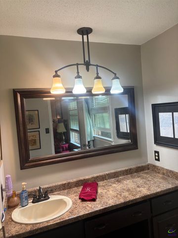 1010 S Ridge Circle, Perry, GA 31069
