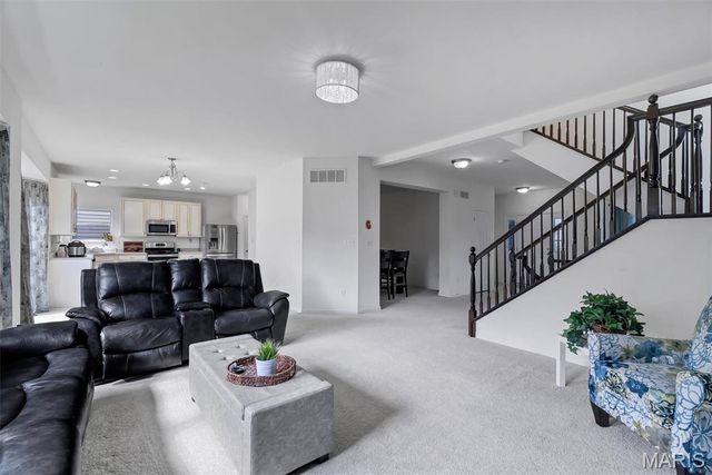 2088 Maryland Oaks Circle, Maryland Heights, MO 63146