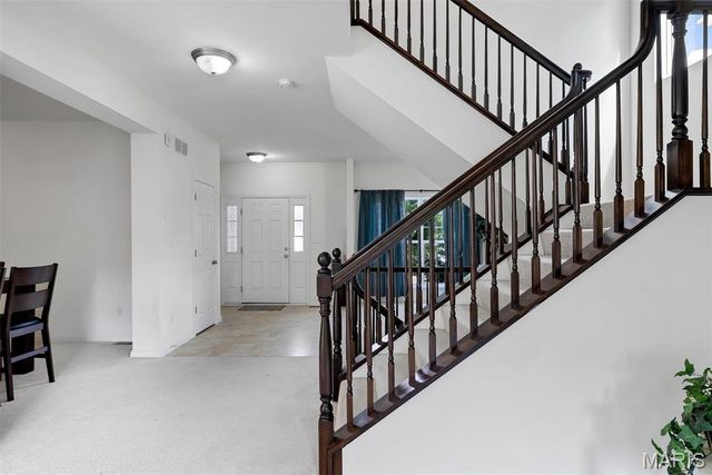 2088 Maryland Oaks Circle, Maryland Heights, MO 63146