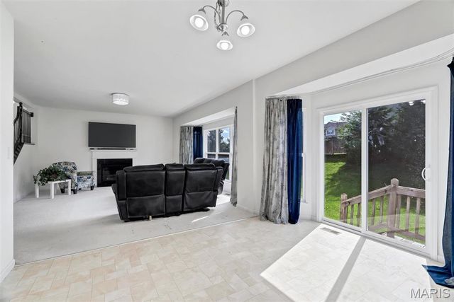 2088 Maryland Oaks Circle, Maryland Heights, MO 63146