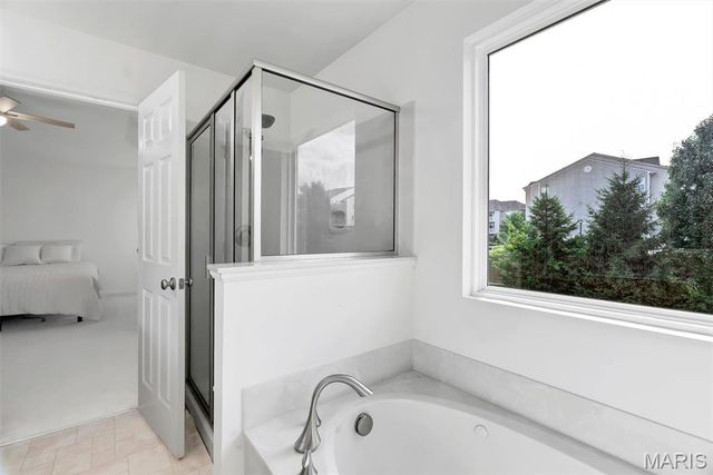 2088 Maryland Oaks Circle, Maryland Heights, MO 63146