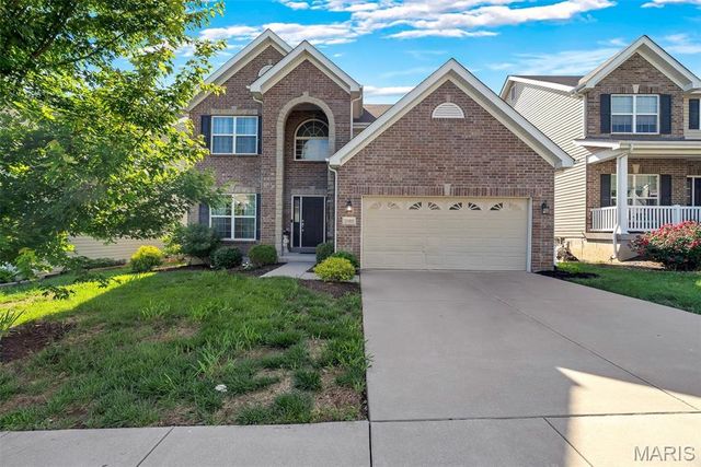 2088 Maryland Oaks Circle, Maryland Heights, MO 63146