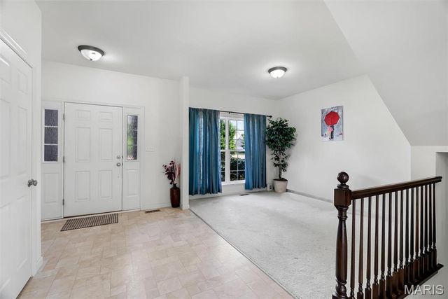 2088 Maryland Oaks Circle, Maryland Heights, MO 63146