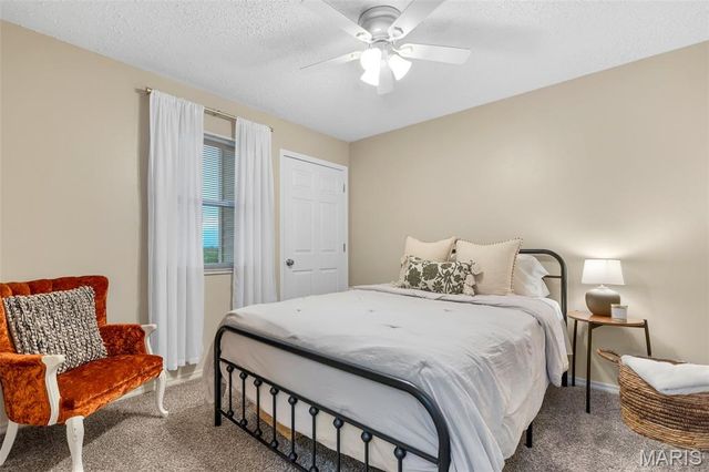 2672 Falcons Way 54, St Charles, MO 63303