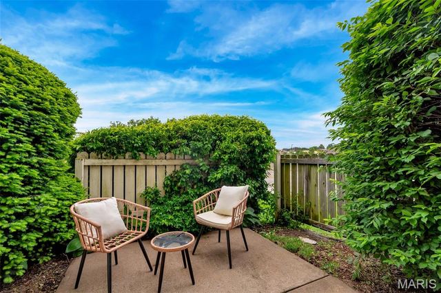 2672 Falcons Way 54, St Charles, MO 63303