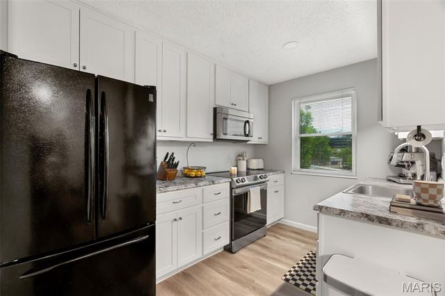 2672 Falcons Way 54, St Charles, MO 63303