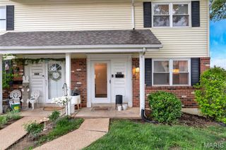 2672 Falcons Way 54, St Charles, MO 63303