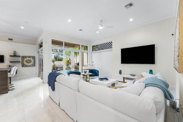 6673 NW 24th Terrace, Boca Raton, FL 33496