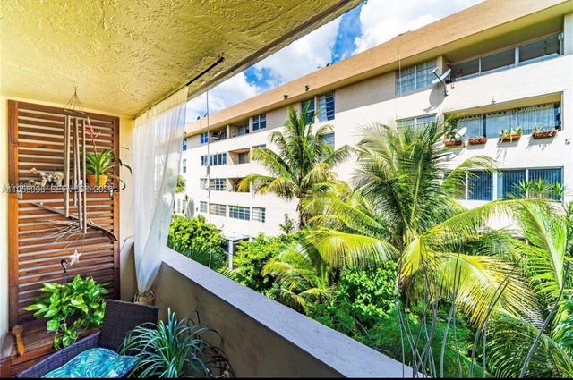 830 NW 87t ave 303, Miami, FL 33172