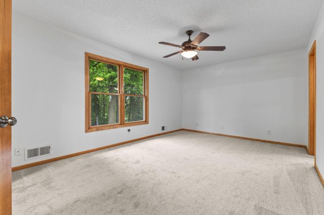 11305 Parkside Trail, Dayton, MN 55369