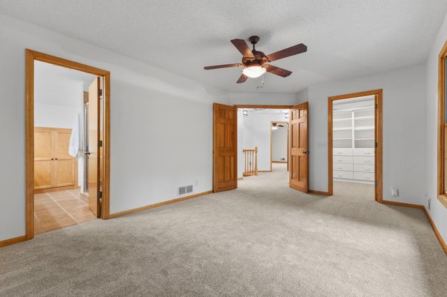 11305 Parkside Trail, Dayton, MN 55369