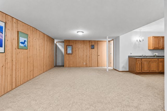11305 Parkside Trail, Dayton, MN 55369
