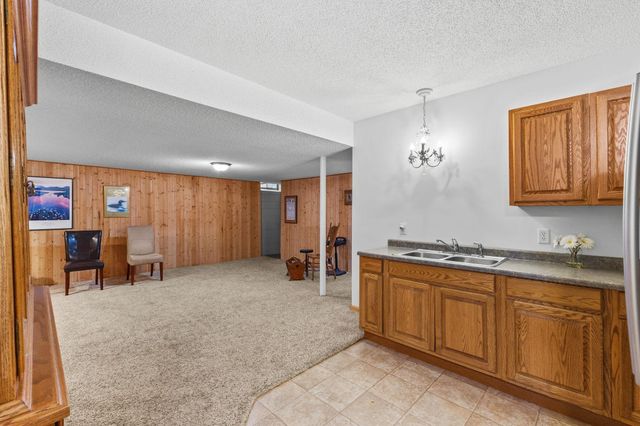 11305 Parkside Trail, Dayton, MN 55369