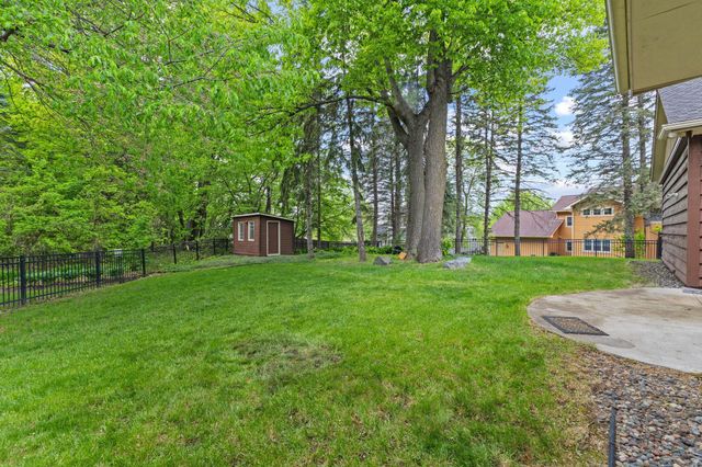 11305 Parkside Trail, Dayton, MN 55369