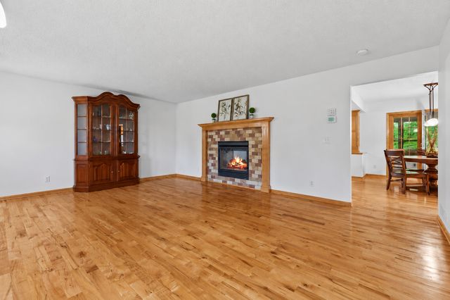 11305 Parkside Trail, Dayton, MN 55369