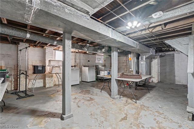 4144 Helena Avenue, Youngstown, OH 44512