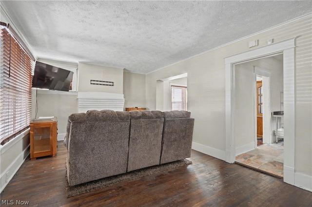 4144 Helena Avenue, Youngstown, OH 44512