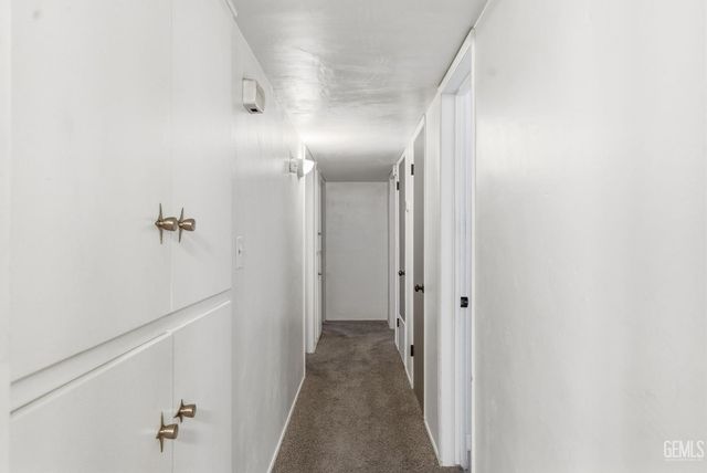 2501 Emerald Street, Bakersfield, CA 93304