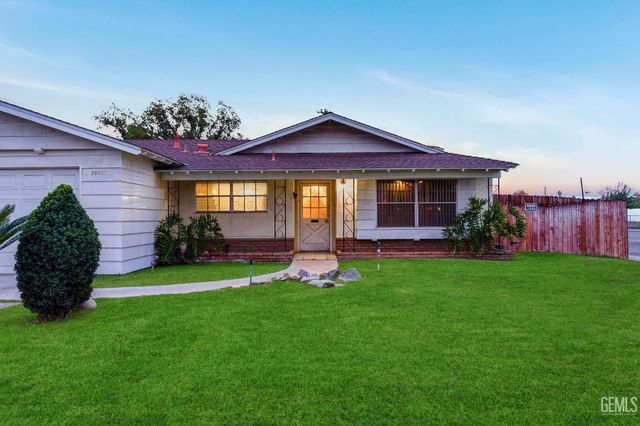 2501 Emerald Street, Bakersfield, CA 93304