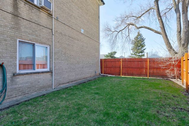 4209 Kolze Avenue 2S, Schiller Park, IL 60176