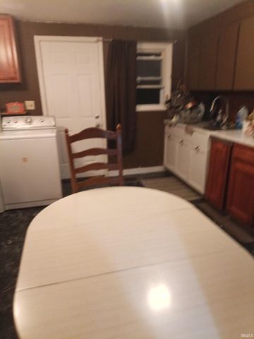 1027 E Chippewa Avenue, South Bend, IN 46614