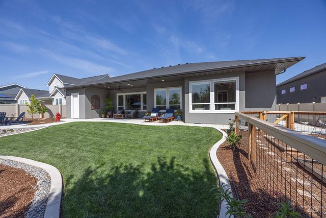241 W Moray, Middleton, ID 83644