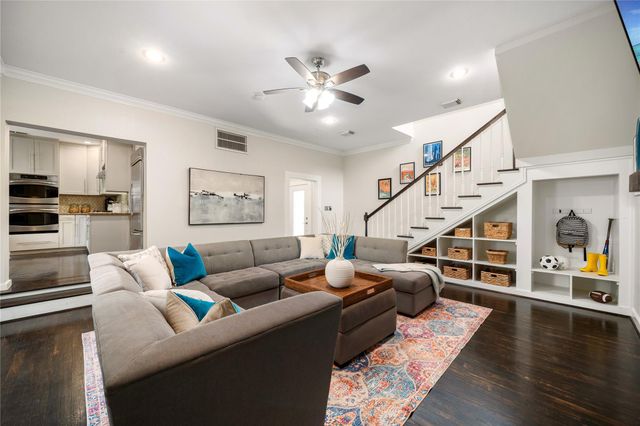 2047 Harvard Street, Houston, TX 77008